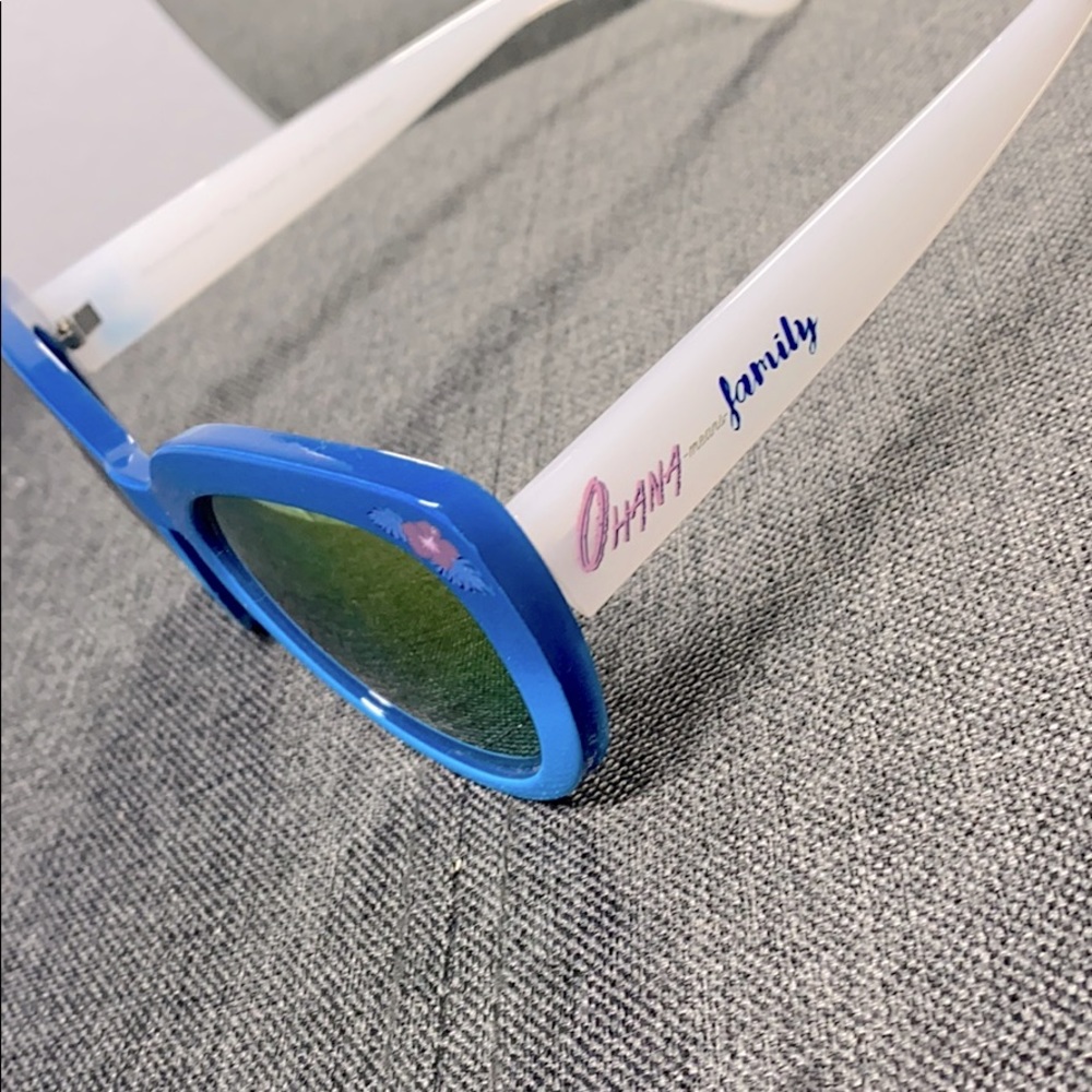 Stitch sun glasses